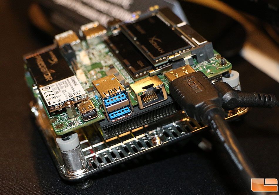 Intel SkylakeUNUCKingston 2