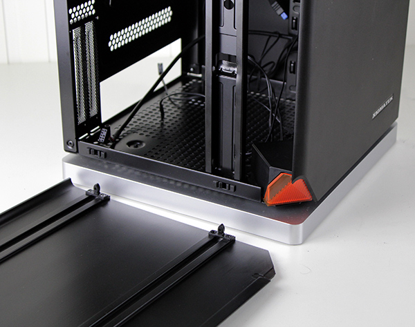 14-nebula-side-panel