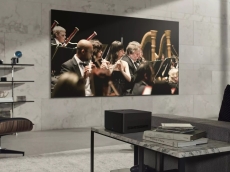 LG shows off wireless telly