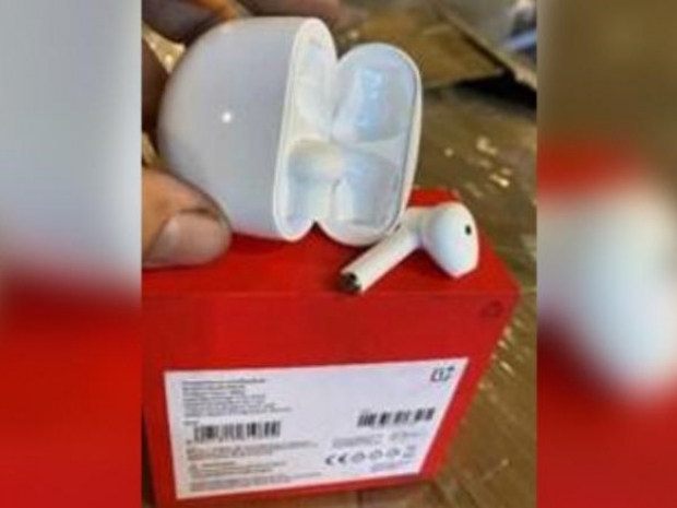 US customs are Apple’s enforcers now