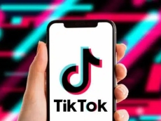 Trump charges ‘key money’ on TikTok takeover