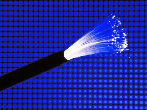 Microsoft-backed brainiacs crack record fibre speeds